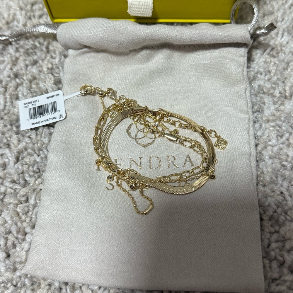 Kendra Scott Gold Bracelet - Picture 5 of 9
